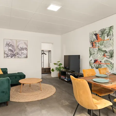 Flamingo - Zentral, Parken, Terrasse, Ps4 Apartment Frankenberg an der Eder Exterior photo