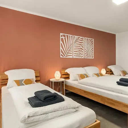 Flamingo - Zentral, Parken, Terrasse, Ps4 Apartment Frankenberg an der Eder Exterior photo